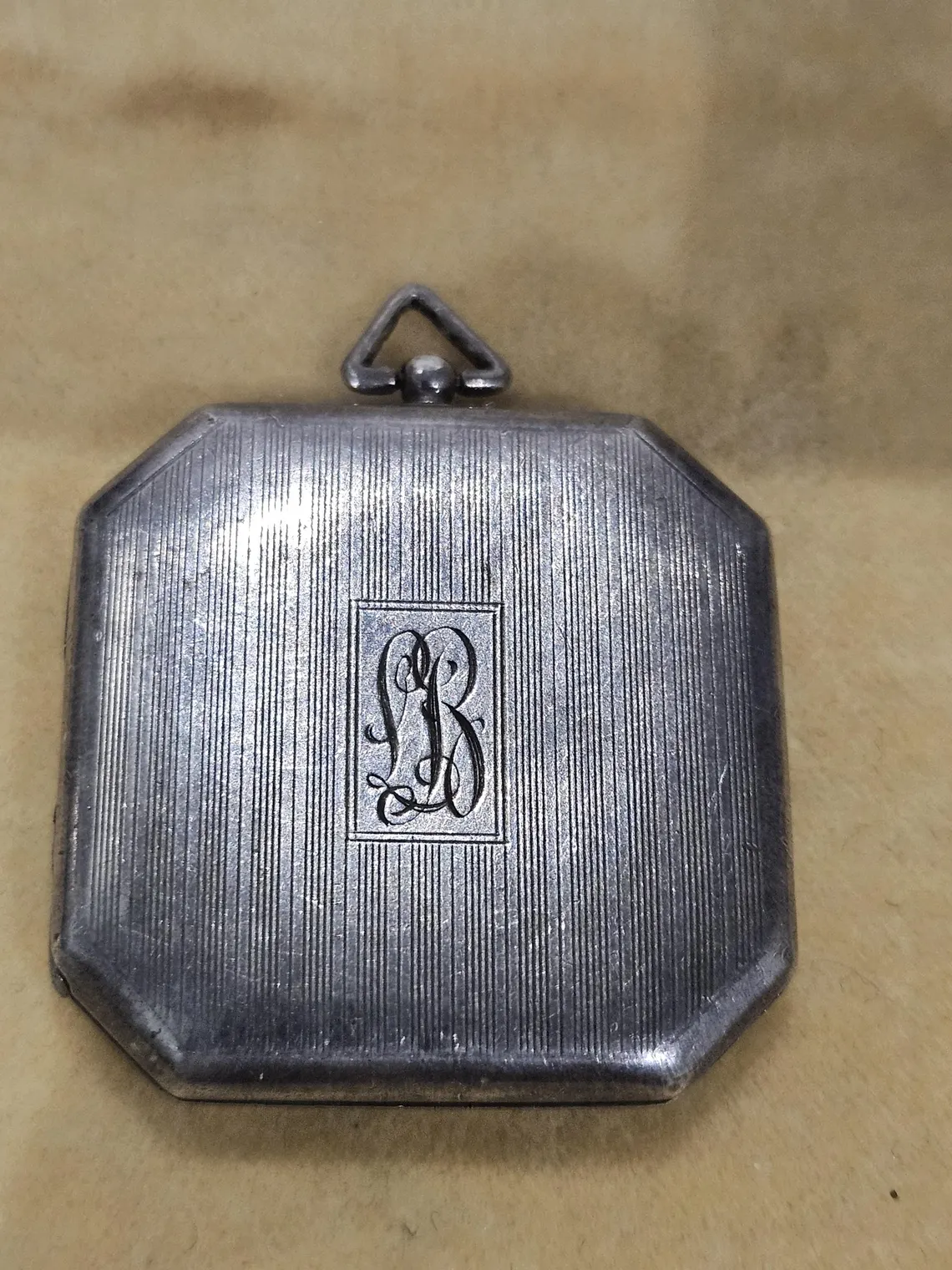 Antique Engraved art deco locket pendant Sterling silver 925 square heavy - Image 4