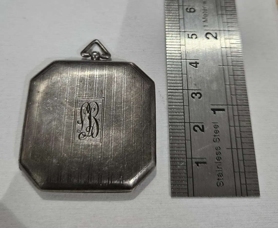 Antique Engraved art deco locket pendant Sterling silver 925 square heavy - Image 7