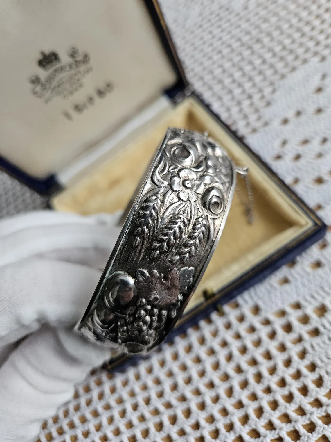 Antique Sterling silver 925 portugal marks harvest bangle Bracelet roses, grapes pears,wheat with safety chain