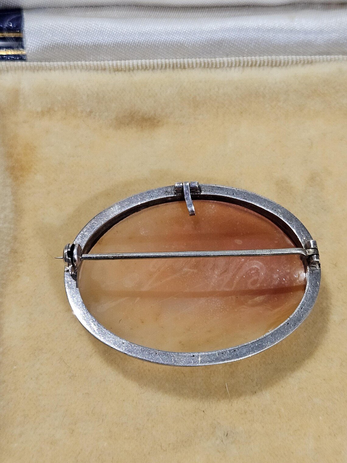 Old Antique natural shell Cameo silver brooch pendant goddess Aurora with the hours , chariot, Roman goddess - Image 3