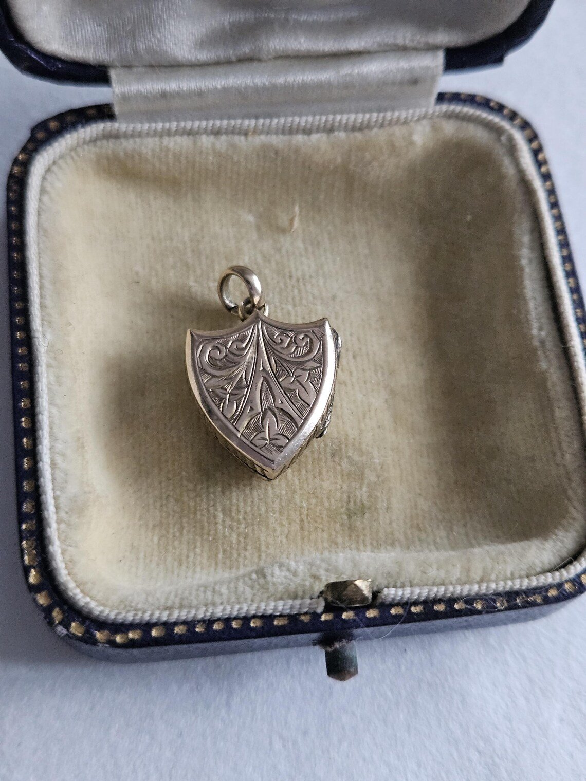 Unique Antique Victorian small shield 9ct gold back and front locket engraved