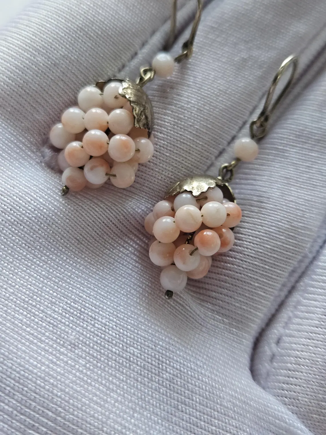 Vintage earrings hooks natural coral angel skin grapes wine, silver 800 with gold overlay - Image 3